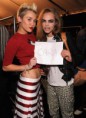 /album/fotogaleria/miley-cyrus-y-cara-delevingne-jpg/
